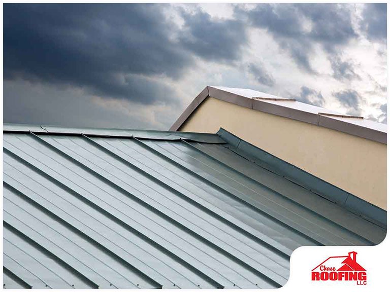 5 Metal Roof Seaming Practices Your Roofer Should Follow